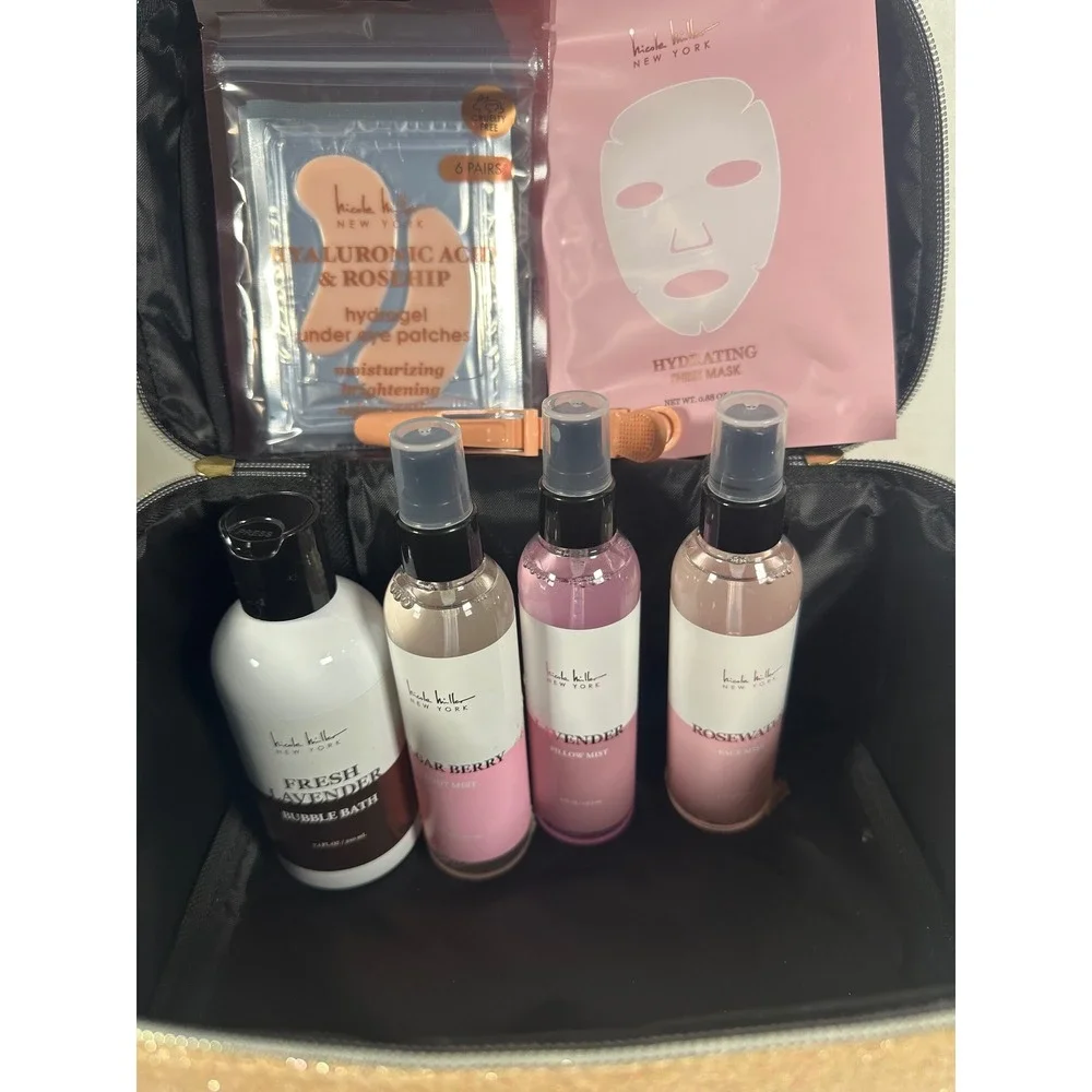 Nicole Miller New York Spa Day Cosmetic Bag‎ Rosewater Lavender Set